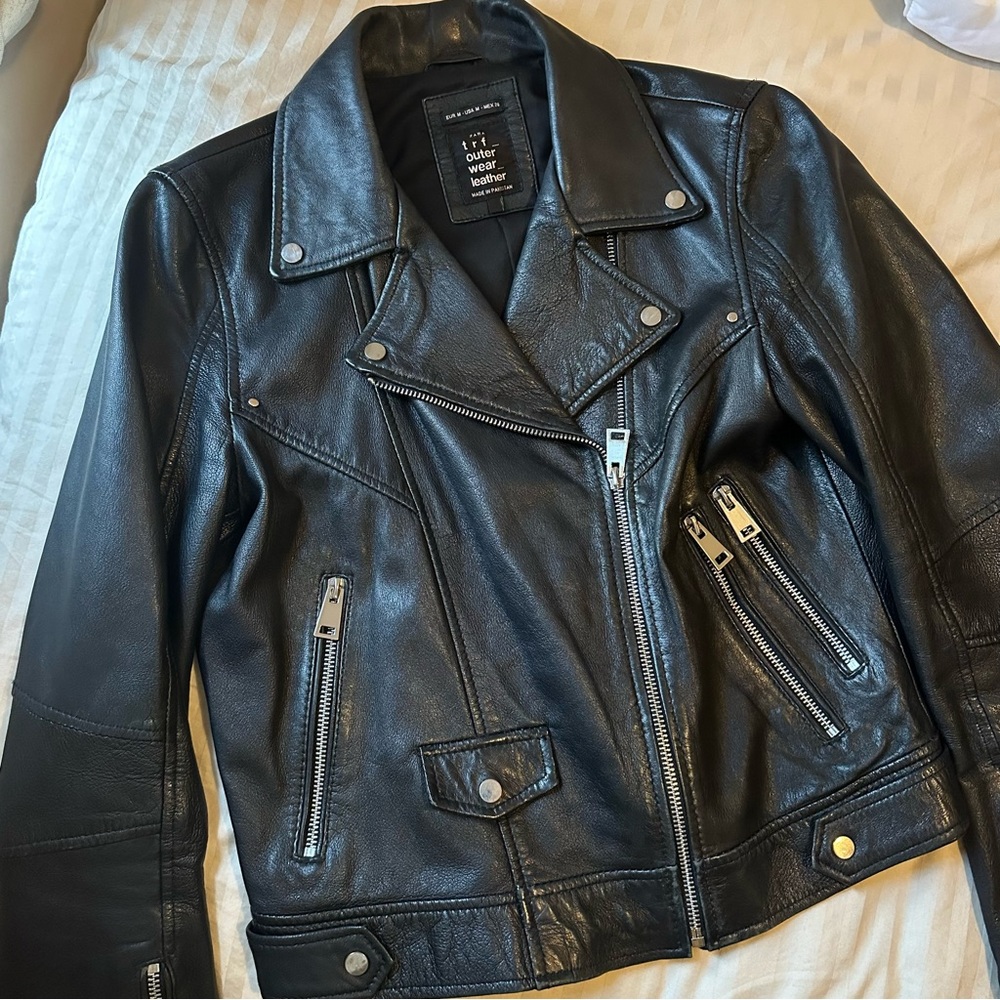 Zara trf Genuine Leather Black Motorcycle Jacket Cropped M